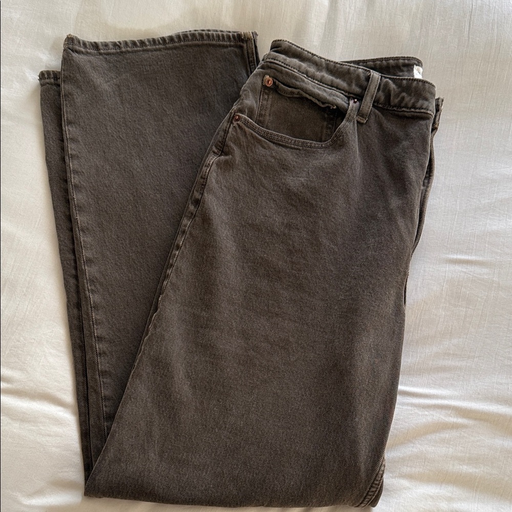 Abercrombie & Fitch Brown 90’s Straight Leg Relaxed Jean